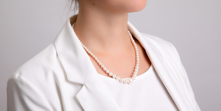 Style Graduated Pearl Necklaces